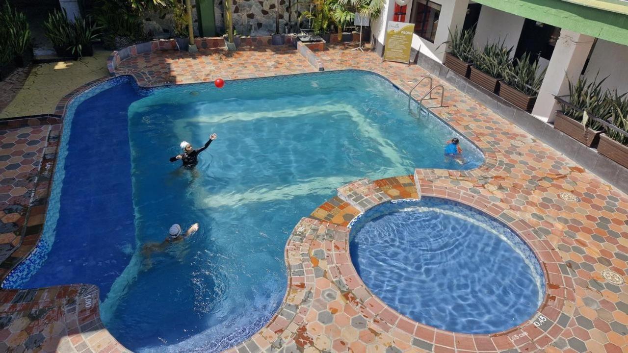 Hotel Chicala Salgar ปอร์โตซัลการ์ ภายนอก รูปภาพ