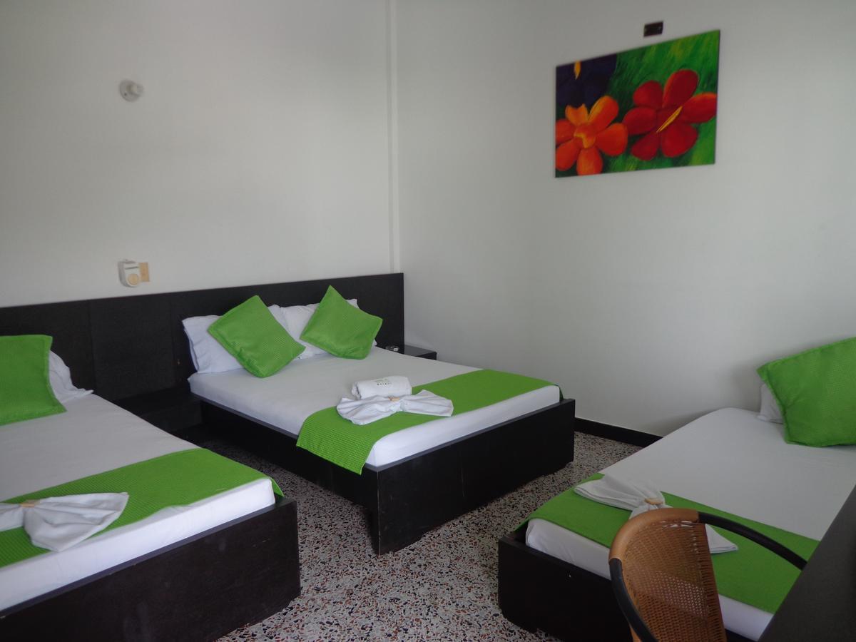 Hotel Chicala Salgar ปอร์โตซัลการ์ ห้อง รูปภาพ